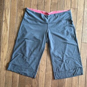 Lululemon Athletica Gray and Pink Leggings